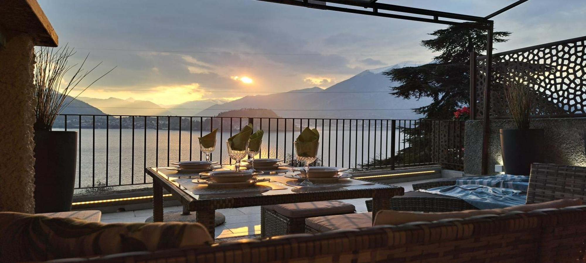 Dream Lake Panorama, Garage In The Center Of Varenna Exterior foto
